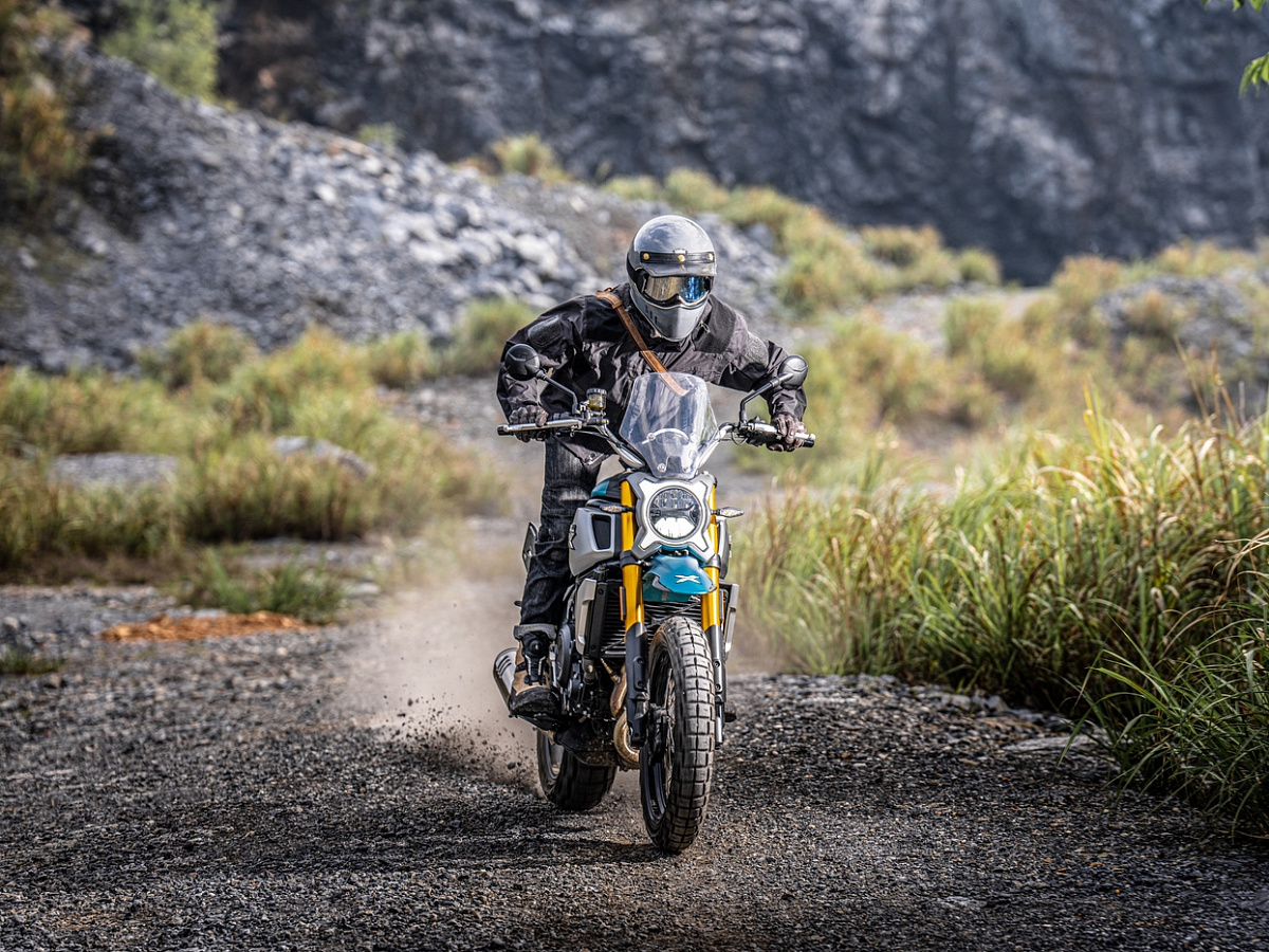 CFMOTO 700CL-X Adventure (ABS)