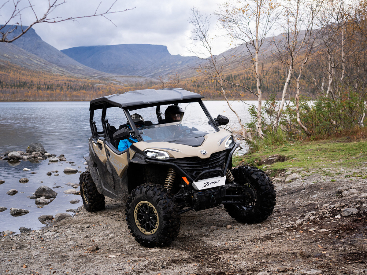 ZFORCE 950 Sport-4 EPS