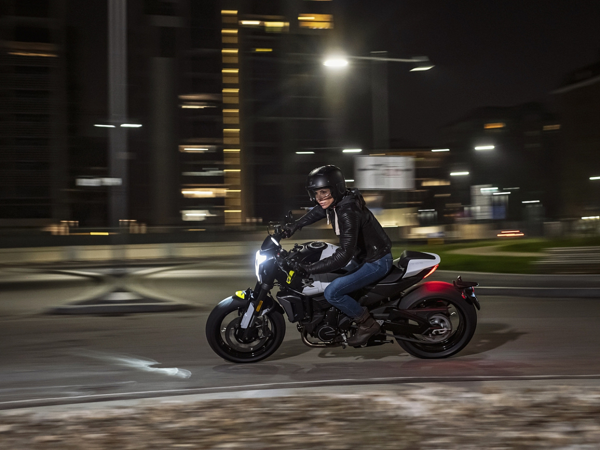 CFMOTO 700CL-X Sport (ABS)