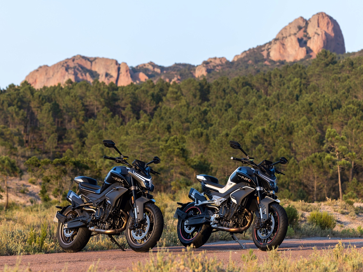 CFMOTO 800NK Advanced (ABS)