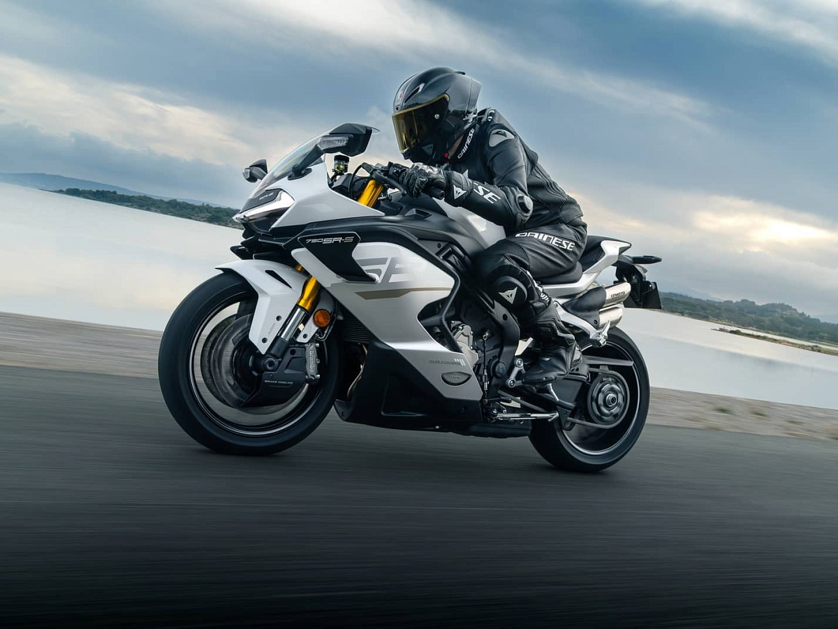 CFMOTO 750SR-S
