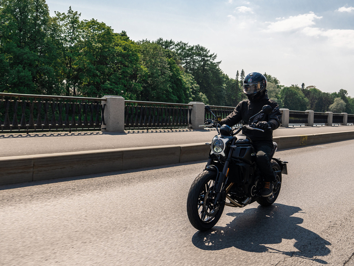CFMOTO 700 CL-X Heritage (ABS)