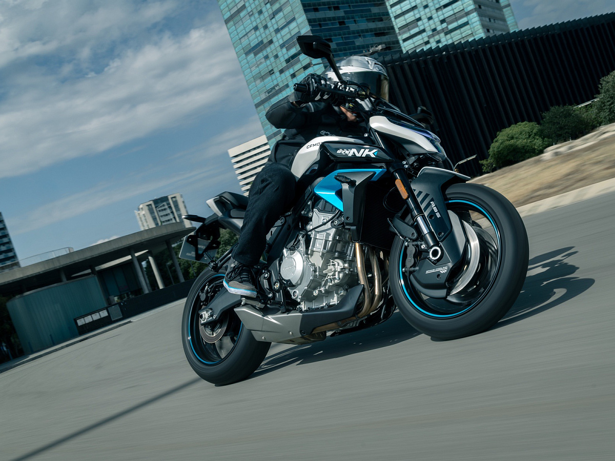 CFMOTO 675NK (ABS)