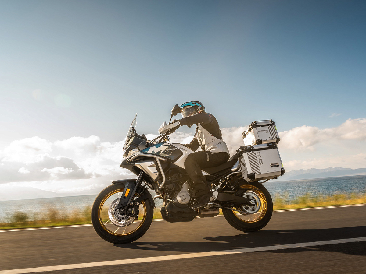 CFMOTO 700MT Advanced (ABS)