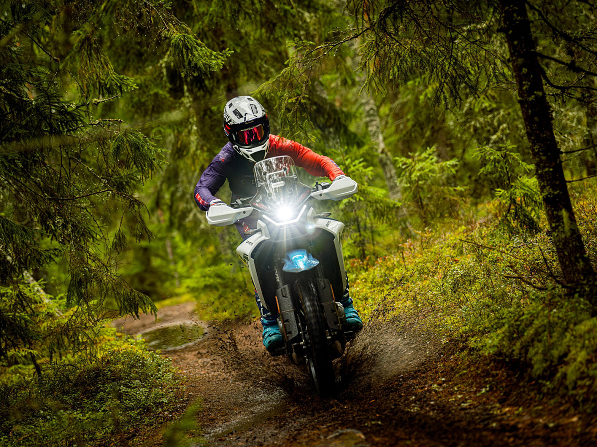CFMOTO 450MT Sport (ABS)