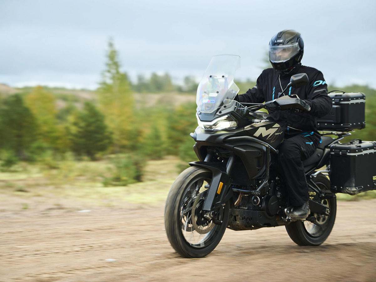 CFMOTO 700MT Advanced (ABS)