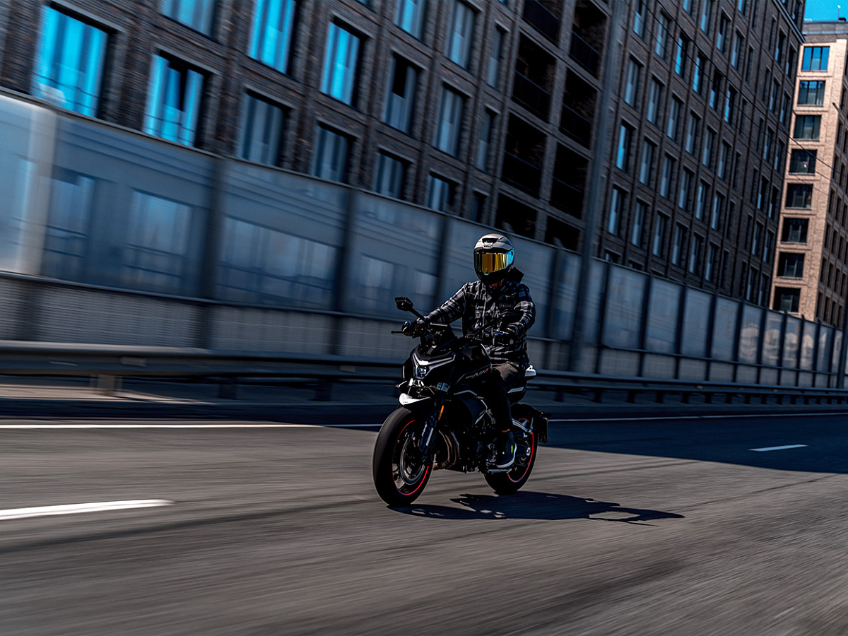 CFMOTO 800NK Advanced (ABS)