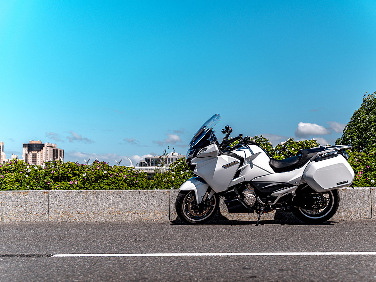 CFMOTO 1250TR-G ABS