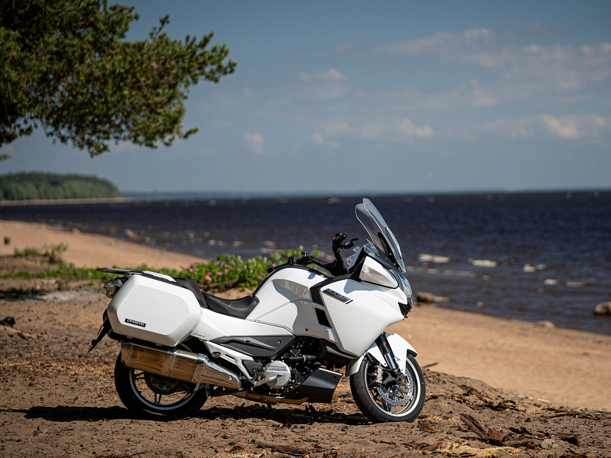 CFMOTO 1250TR-G ABS
