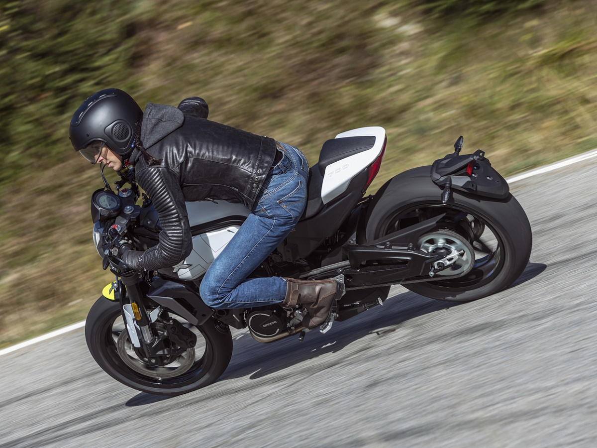 CFMOTO 700CL-X Sport (ABS)