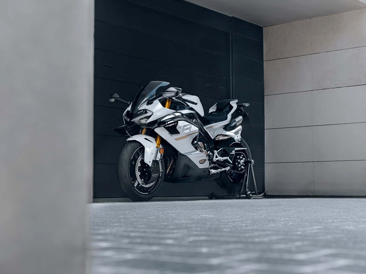 CFMOTO 750SR-S