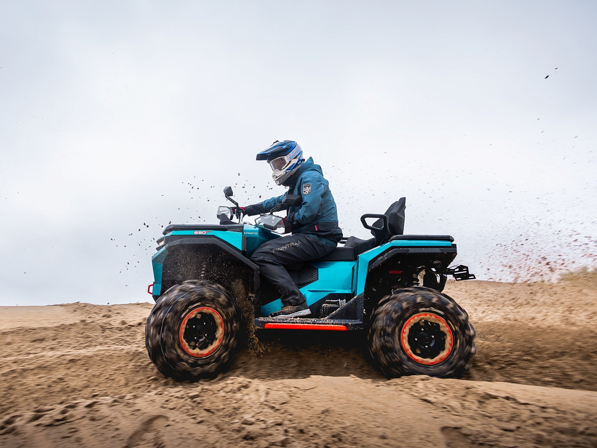 CFMOTO CFORCE 650 EPS