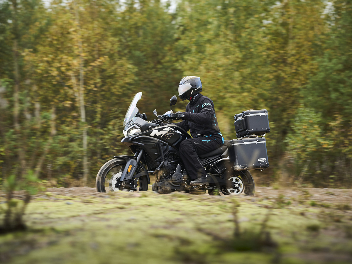 CFMOTO 700MT Advanced (ABS)