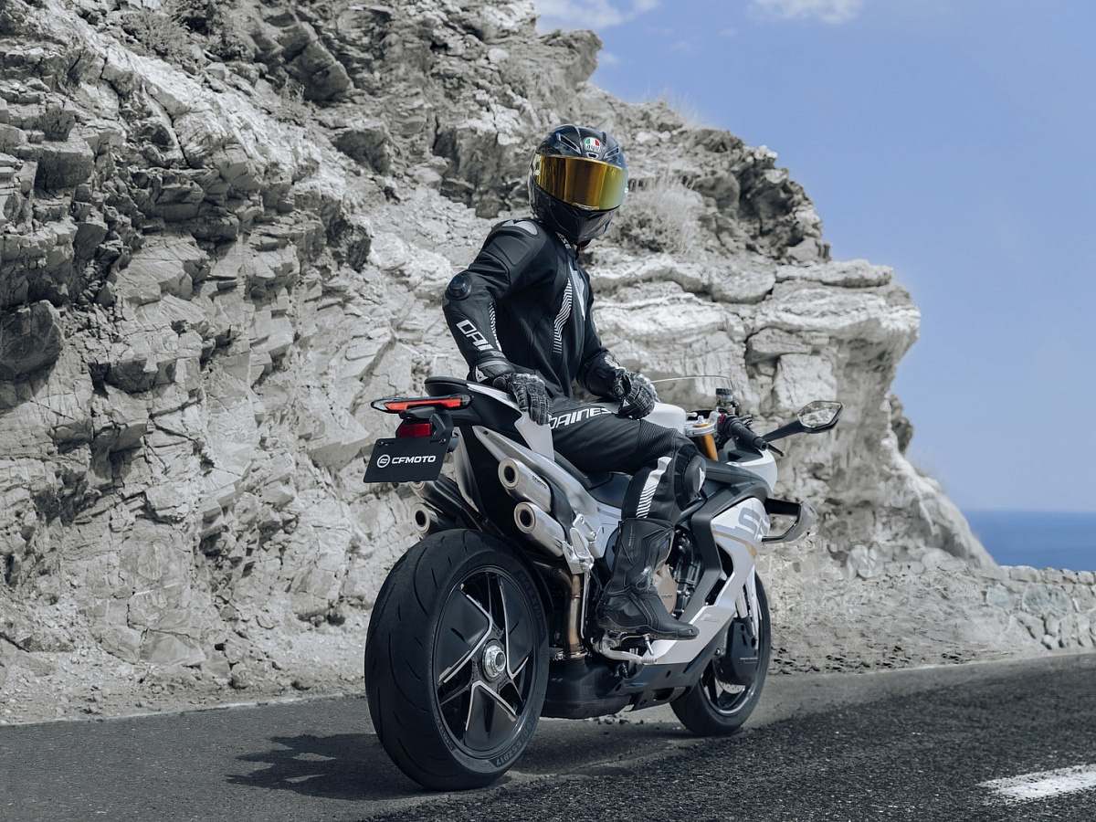 CFMOTO 750SR-S