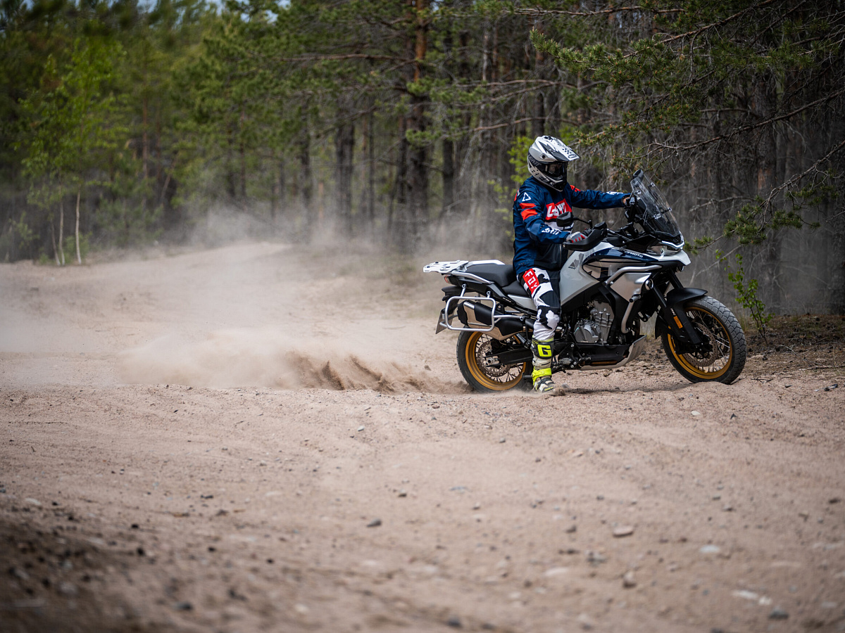 CFMOTO 800MT Explore (ABS)