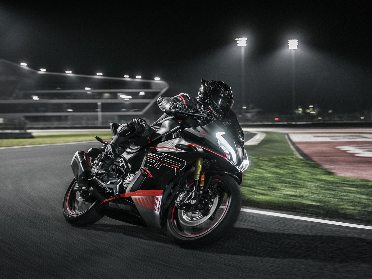 CFMOTO 450 SR (ABS)