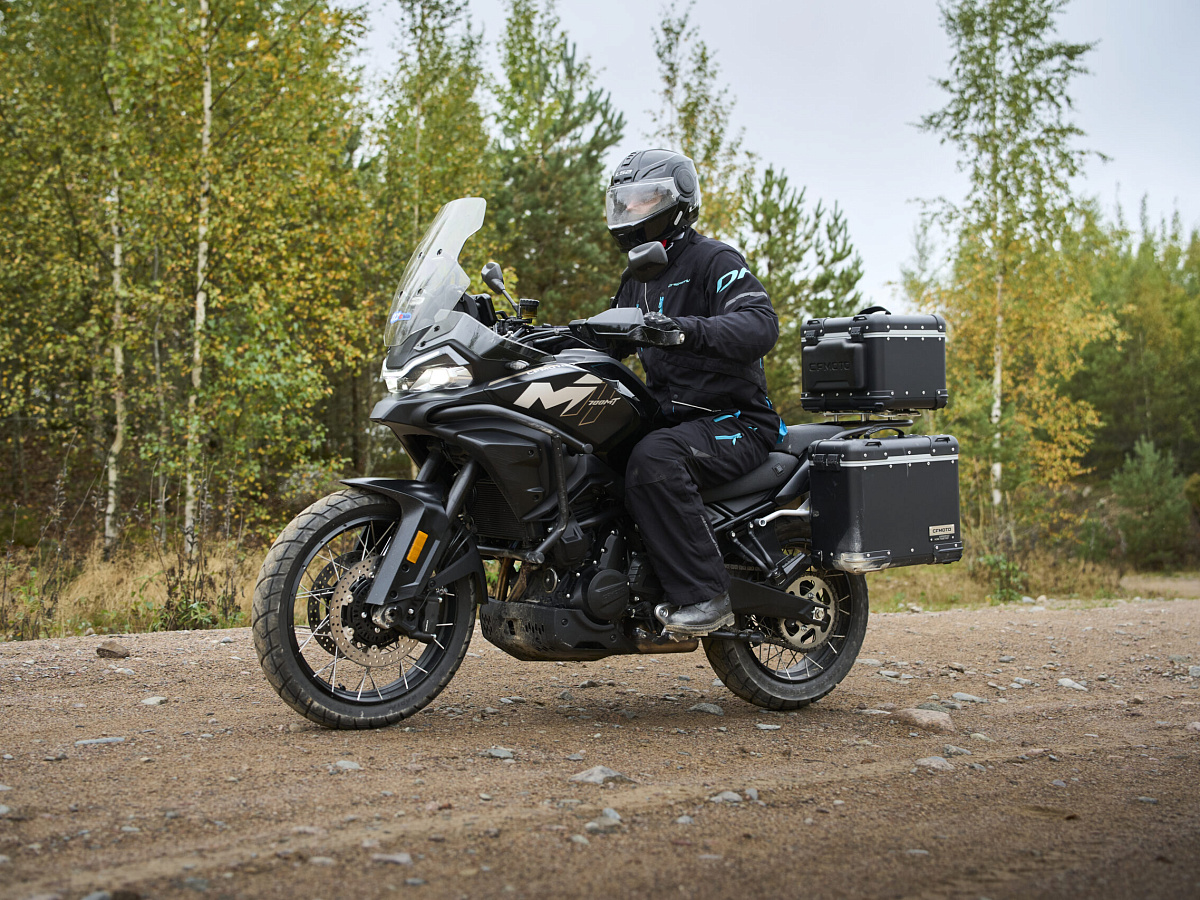 CFMOTO 700MT Advanced (ABS)