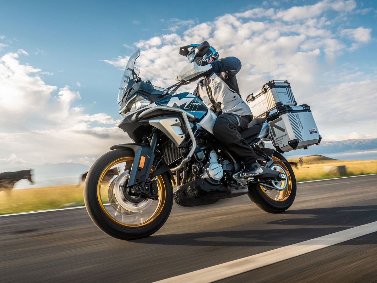 CFMOTO 700MT Advanced (ABS)