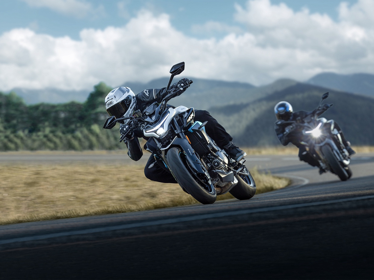 CFMOTO 675NK (ABS)