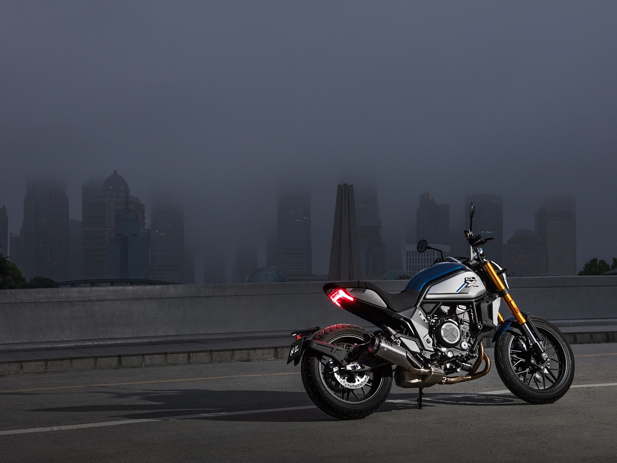 CFMOTO 700 CL-X Heritage (ABS)