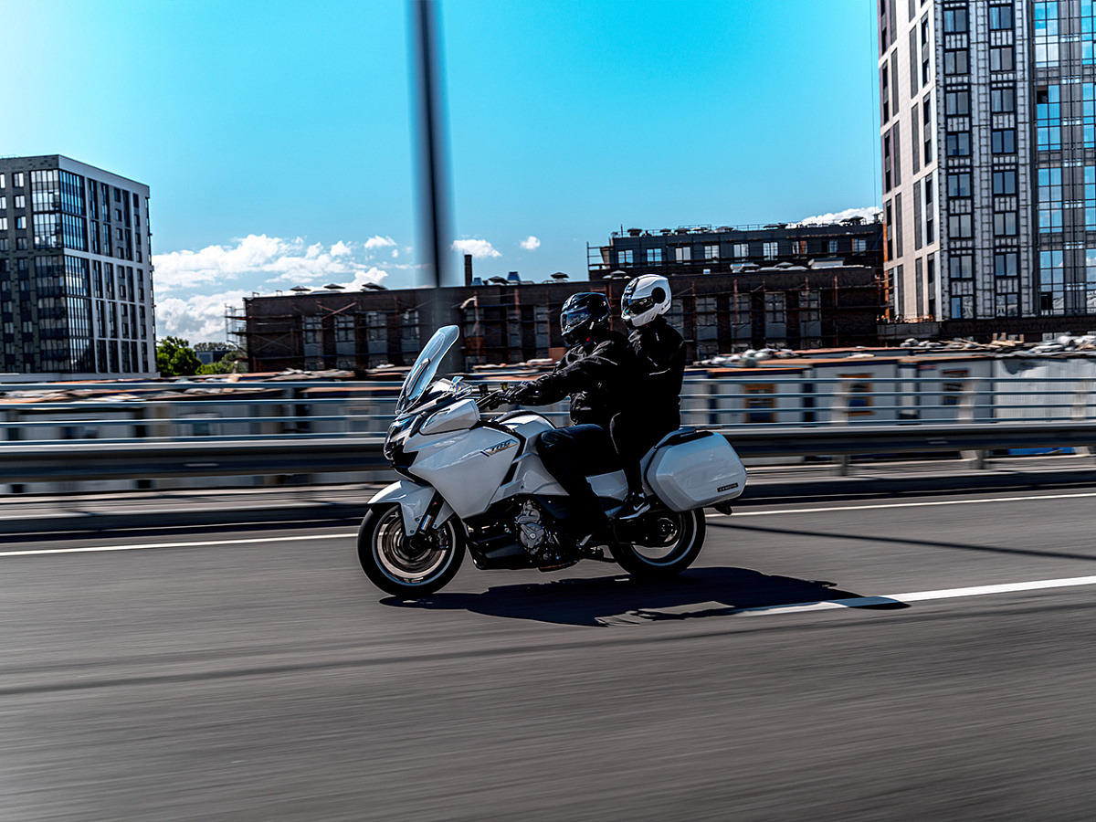 CFMOTO 1250TR-G ABS