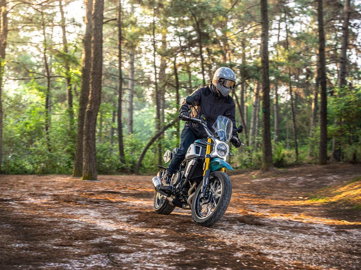 CFMOTO 700CL-X Adventure (ABS)