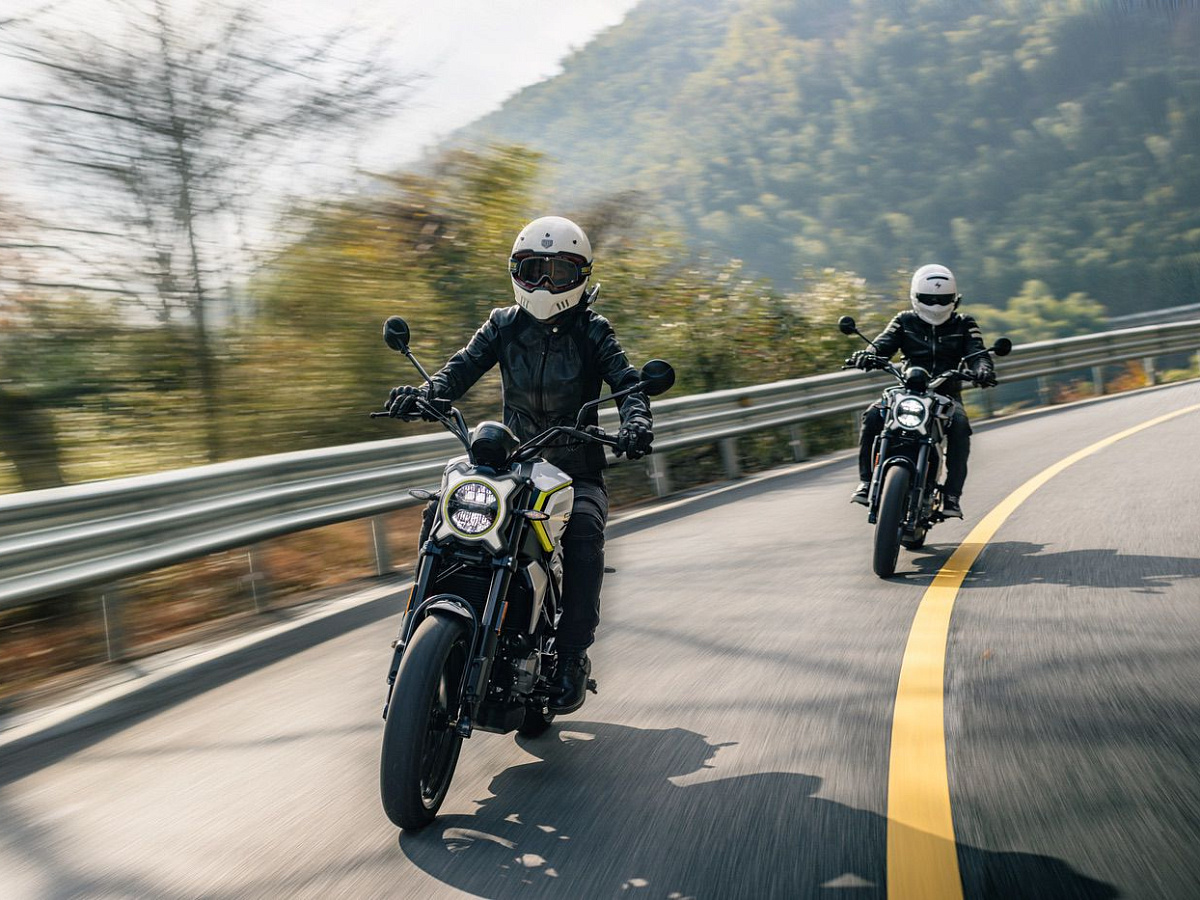 CFMOTO 300 CL-X (ABS)