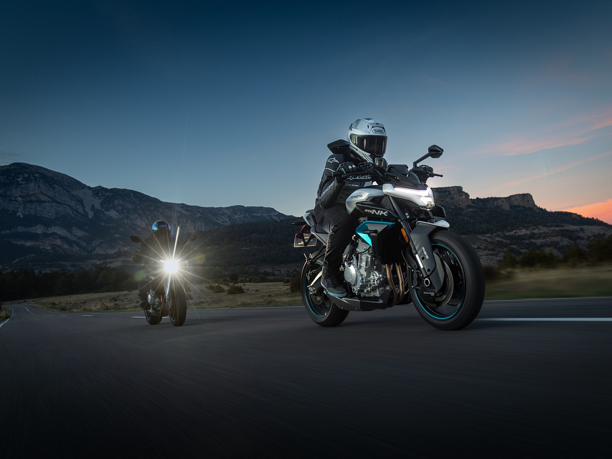 CFMOTO 675NK (ABS)