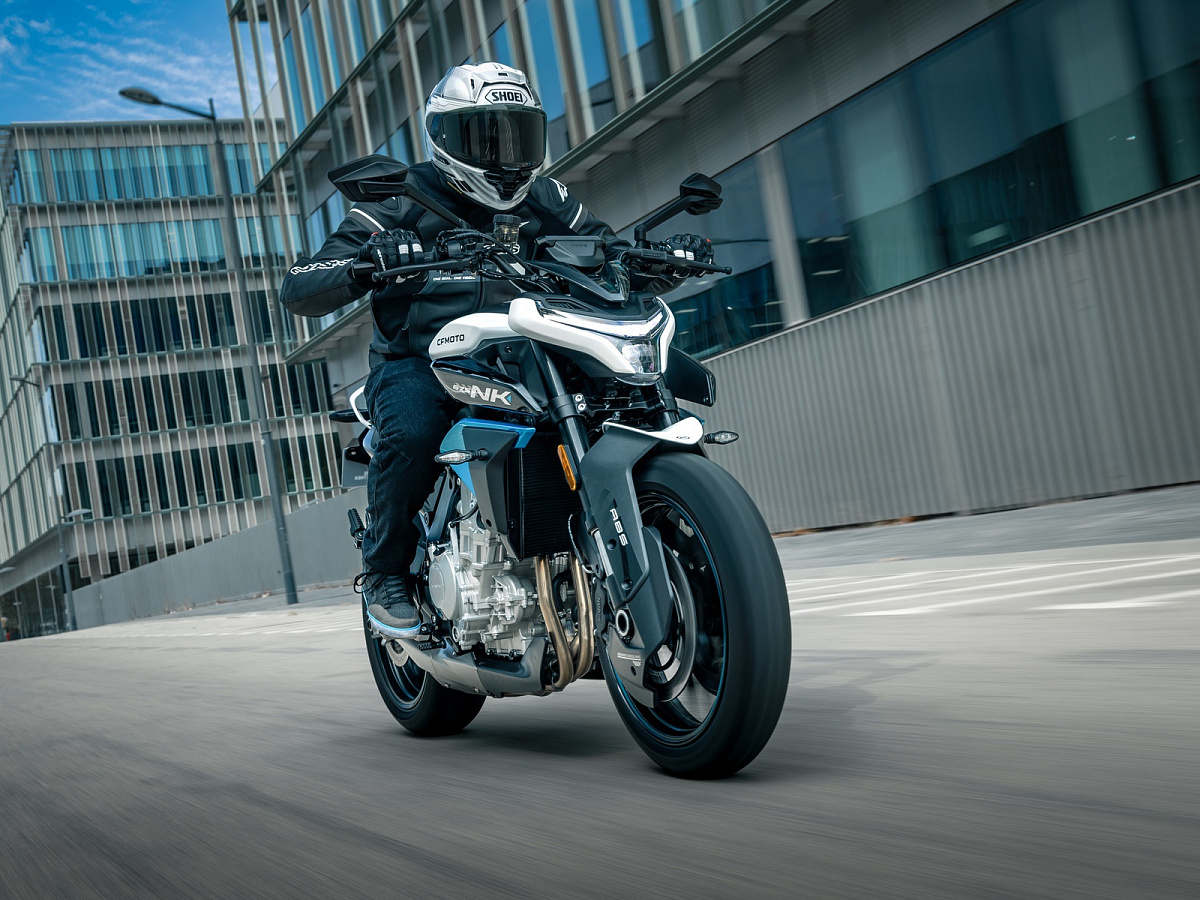 CFMOTO 675NK (ABS)