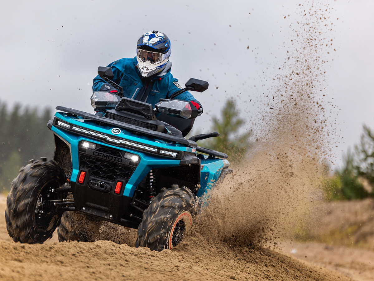 CFMOTO CFORCE 650 EPS