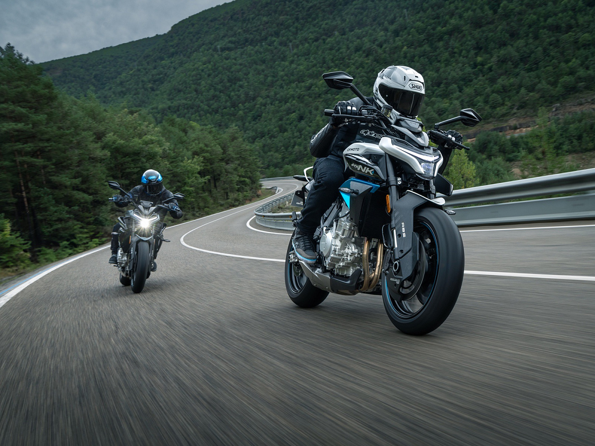 CFMOTO 675NK (ABS)