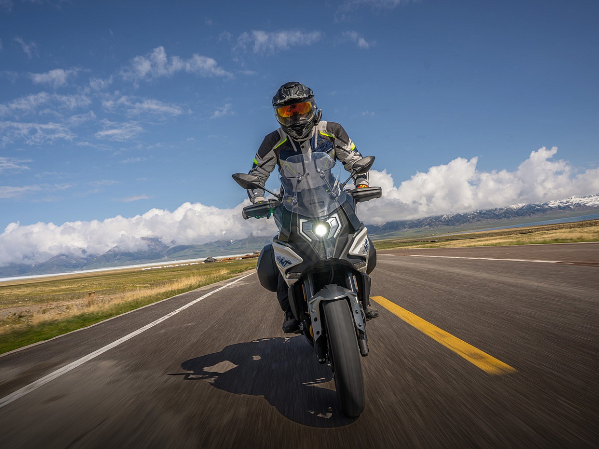 CFMOTO 700MT (ABS)