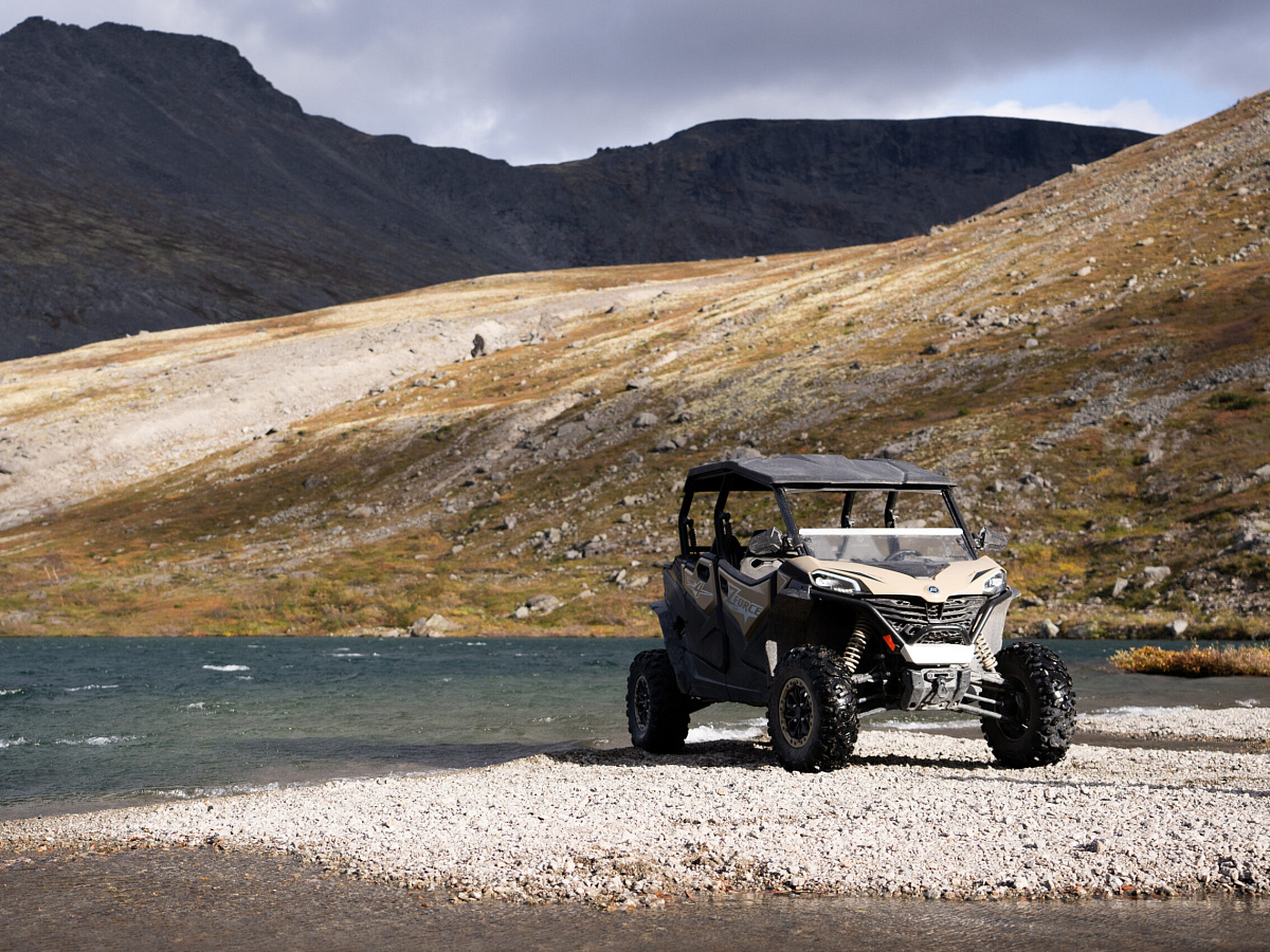 ZFORCE 950 Sport-4 EPS