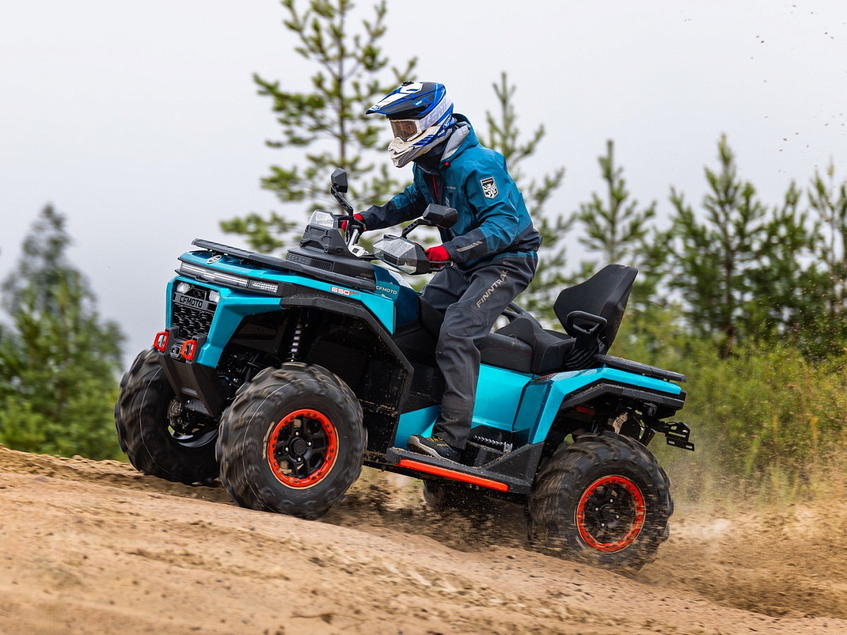 CFMOTO CFORCE 650 EPS